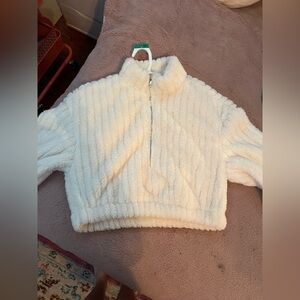 sweater cream